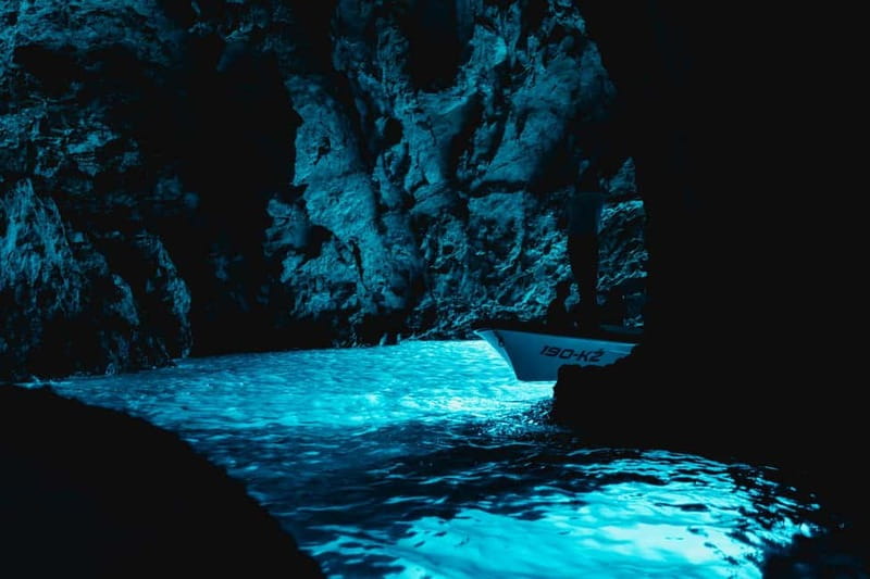 Split/Podstrana: Blue Cave, Hvar & 6 Islands Speedboat Trip - The day at a glance