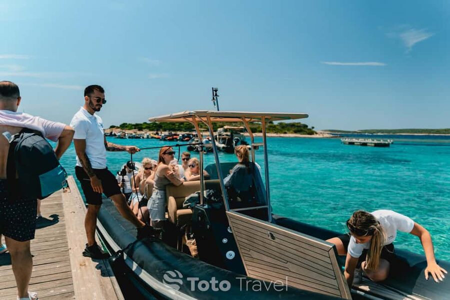 Split/Podstrana: Blue Cave, Hvar & 6 Islands Speedboat Trip - Budikovac and the Blue Lagoon