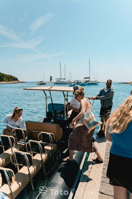 Split/Podstrana: Blue Cave, Hvar & 6 Islands Speedboat Trip - Milna on Brač, the quiet final stop