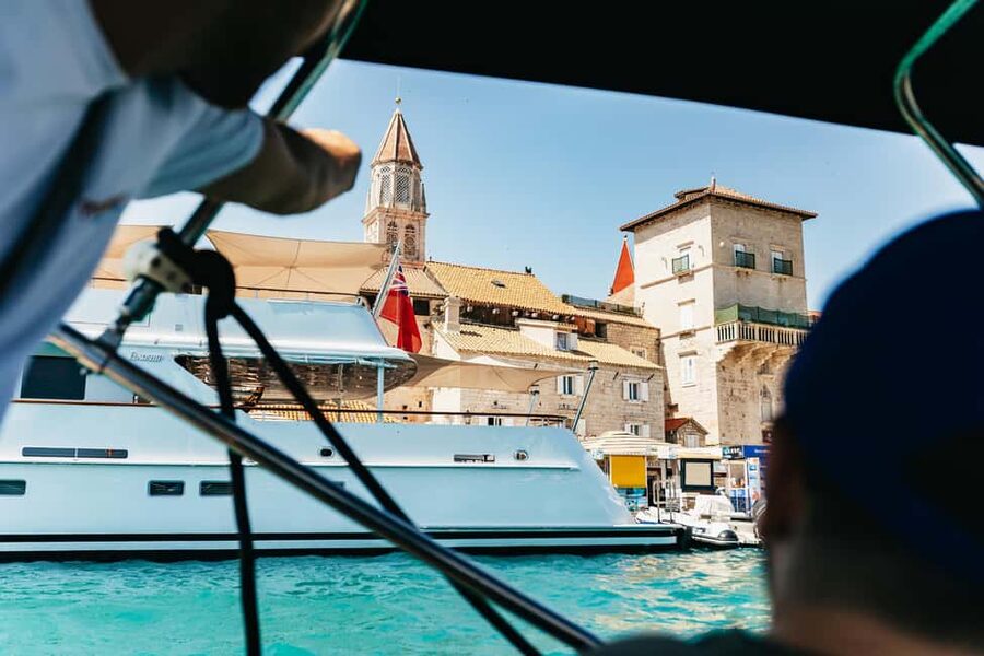 Split/Trogir: Blue Lagoon and 3 Islands Speedboat Tour - What the crew adds to the day