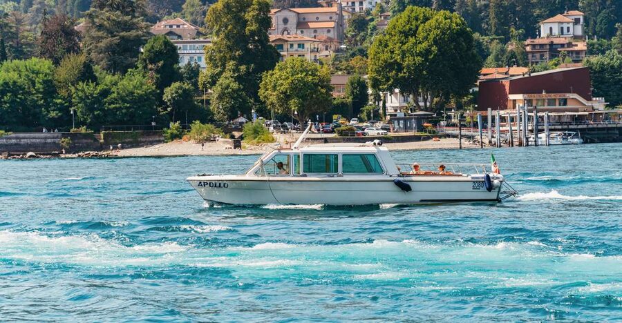Stresa: 3 Borromean Islands Hop-On Hop-Off Boat Tour - Finding the boats at Stresa Piazza Marconi