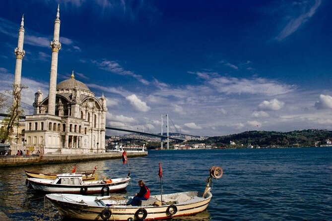 Sunset Cruise with Stop along Asia: Discover Istanbul's Bosphorus - The one-hour Beylerbeyi stop in Asia