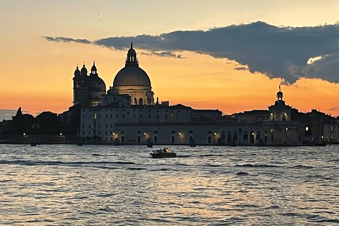 Sunset Jazz Catamaran Cruise with Aperitivo and Live Saxophone - Finding the boat near Via Giuseppe Garibaldi