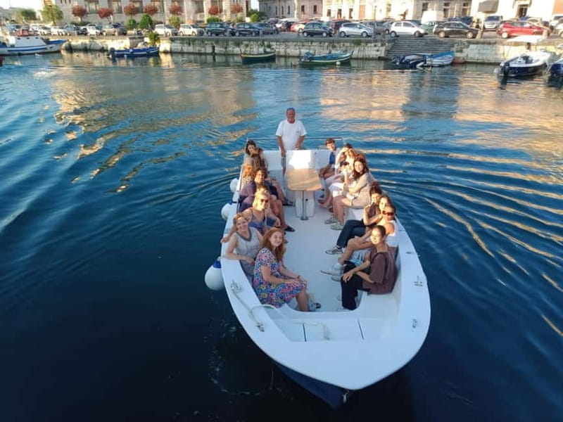 Syracuse: Ortigia Island & Sea Cave Boat Tour with Prosecco - The Prosecco toast
