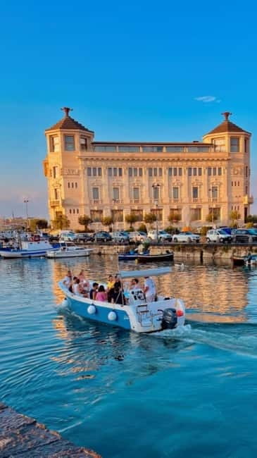 Syracuse: Ortigia Island & Sea Cave Boat Tour with Prosecco - How long the hour really feels