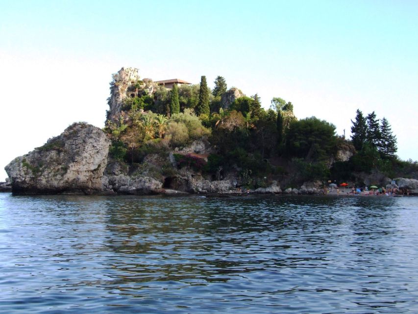 Taormina: Boat Tour to Taormina & Giardini Naxos with Drink - What this two-hour cruise actually gives you