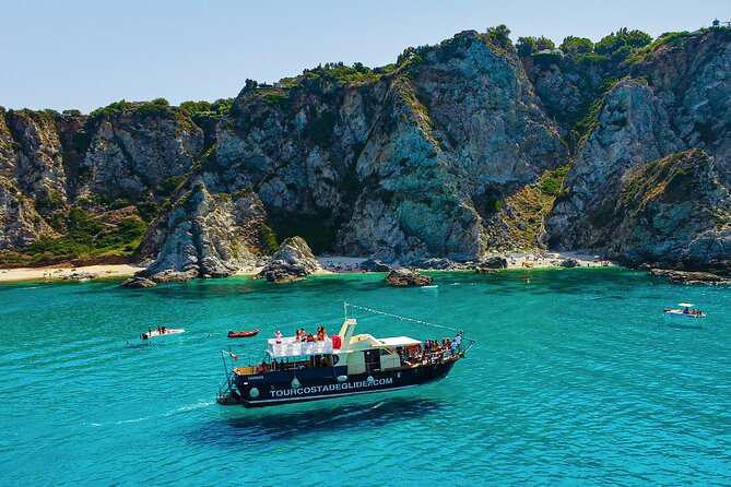 Tour of the Costa degli Dei by boat, 3 hours with aperitif included - Capo Vaticano: the main scenic stretch