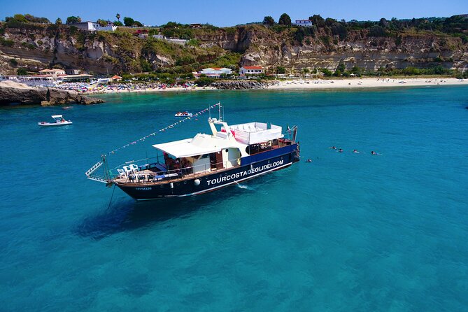Tour of the Costa degli Dei by boat, 3 hours with aperitif included - Grotticelle Beach and the Calabrian aperitivo