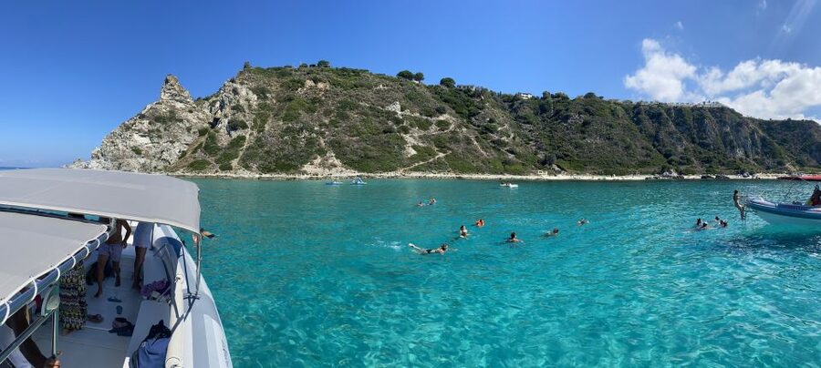 Tropea: Capo Vaticano Boat Trip with Snorkeling & Drink - Capo Vaticano delivers the big coastal view
