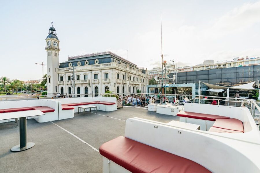 Valencia: Sunset or Daytime Catamaran Cruise with Drink - Along the Coast and Out to Open Water