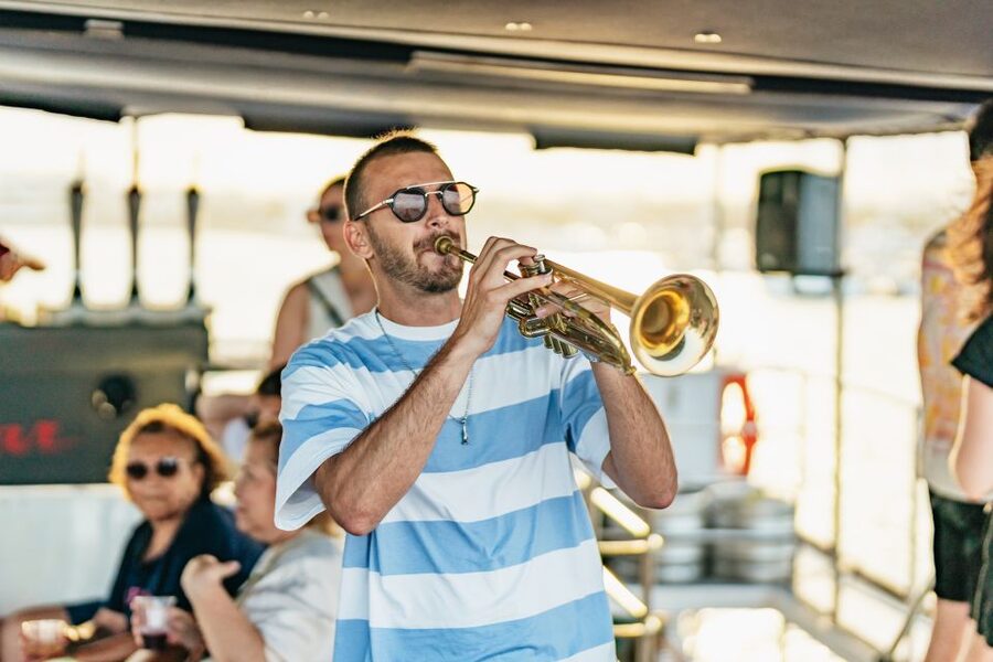 Valencia: Sunset or Daytime Catamaran Cruise with Drink - Booking Details That Matter