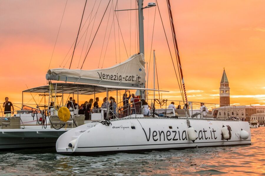 Venice: Catamaran Sunset Jazz Cruise with Aperitivo - Why Venice looks better from a catamaran