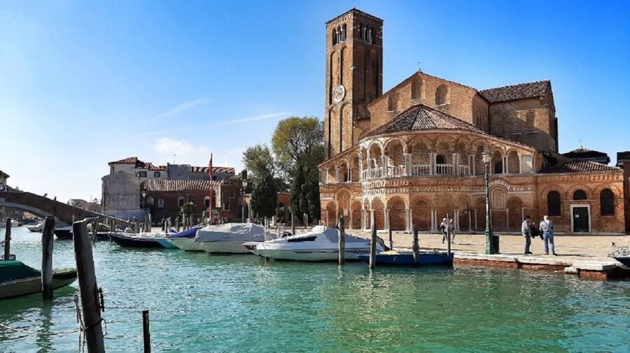 Venice: Guided Islands Cruise to Murano, Burano & Torcello - Small Details That Improve the Day
