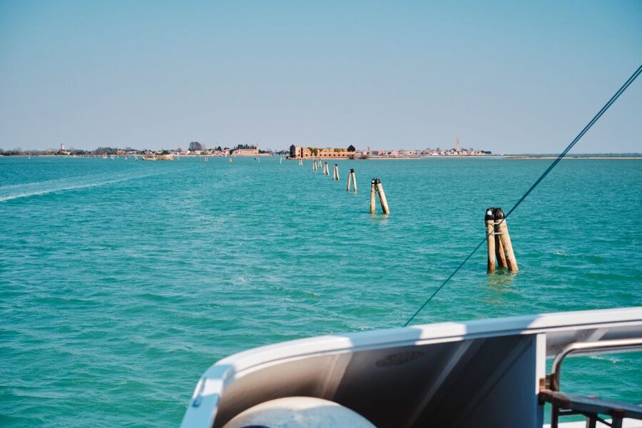 Venice: Murano & Burano Panoramic Boat Tour w/ Glassblowing - Who should book this boat tour