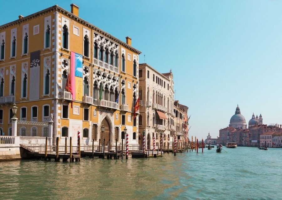 Venice: Private Gondola Cruise for up to 5 Passengers - What the 30-minute cruise is really like