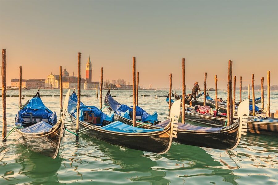 Venice: Private Gondola Cruise for up to 5 Passengers - How to get the most from the ride