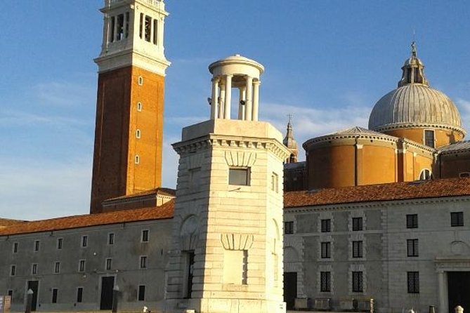 Venice Sunset Cruise by Typical Venetian Boat with Prosecco - Lido, San Clemente, and the changing light
