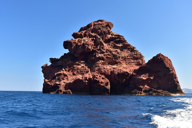 Visit Scandola, the creeks of Piana by boat - Gargalo and the Genoese tower