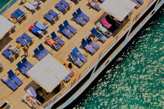 Wave Dancer Half Day BBQ Cruise - All Inclusive - Key points at a glance