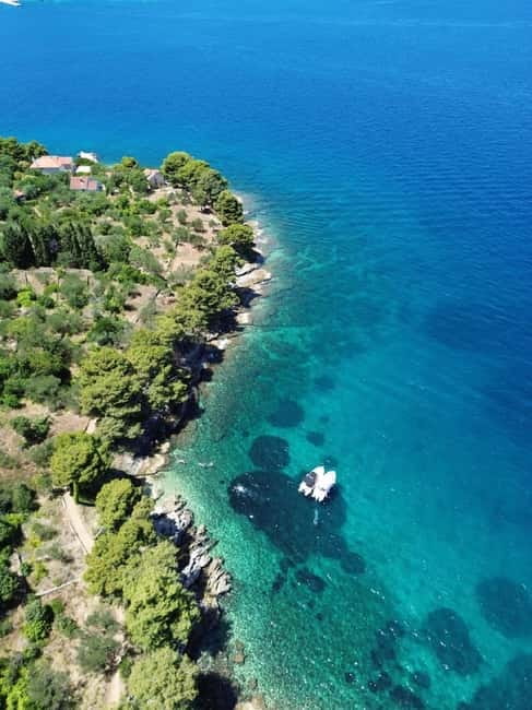Zadar: 3 Islands Speedboat Tour with Drinks and Diving - Preko: your best chance to see island life