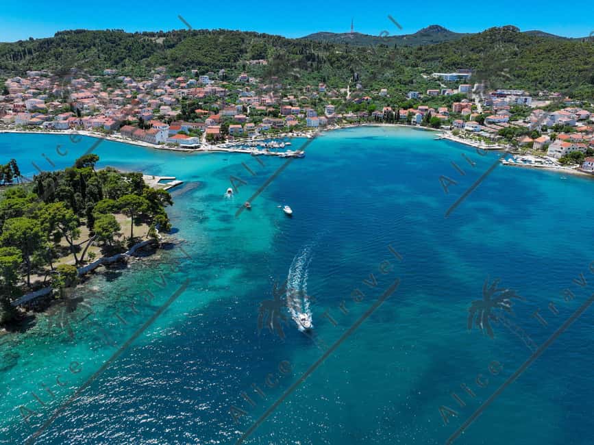 Zadar: 3-Stop Blue Lagoon & Snorkeling Cruise with Drinks - Second stop: a Dalmatian fishing village