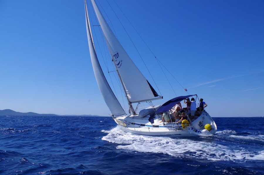 Zadar: Full-Day Sailing Trip to Kornati - The long crossing through the Kornati archipelago