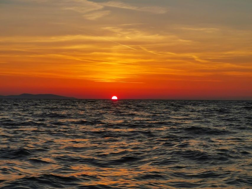 Zadar: Sunset and Night Cruise with Unlimited Sparkling Wine - Key points at a glance