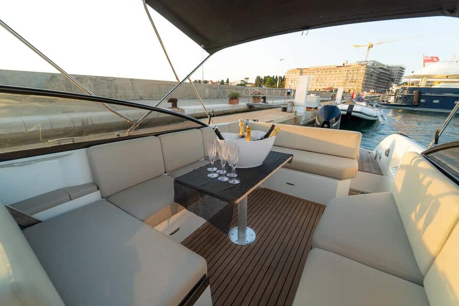 Zadar: Sunset and Night Cruise with Unlimited Sparkling Wine - Setting out from Marina Tankerkomerc