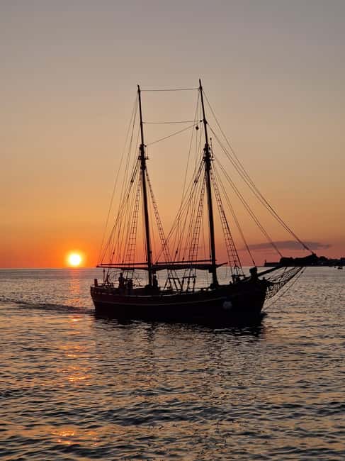 Zadar: Sunset Cruise on Traditional Boat with Wine - Why this Zadar sunset cruise works so well